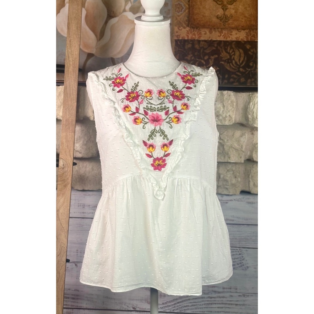 Time and Tru Womens White Swiss Dot Embroidered Peplum Top Small 4-6 Boho